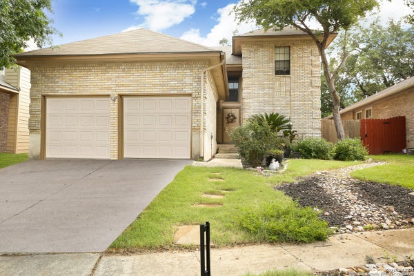 3111 MORNING CRK, SAN ANTONIO, TX 78247 - Image a2d9d9538ce4e92f2339eb2df15fe64d/2705574106