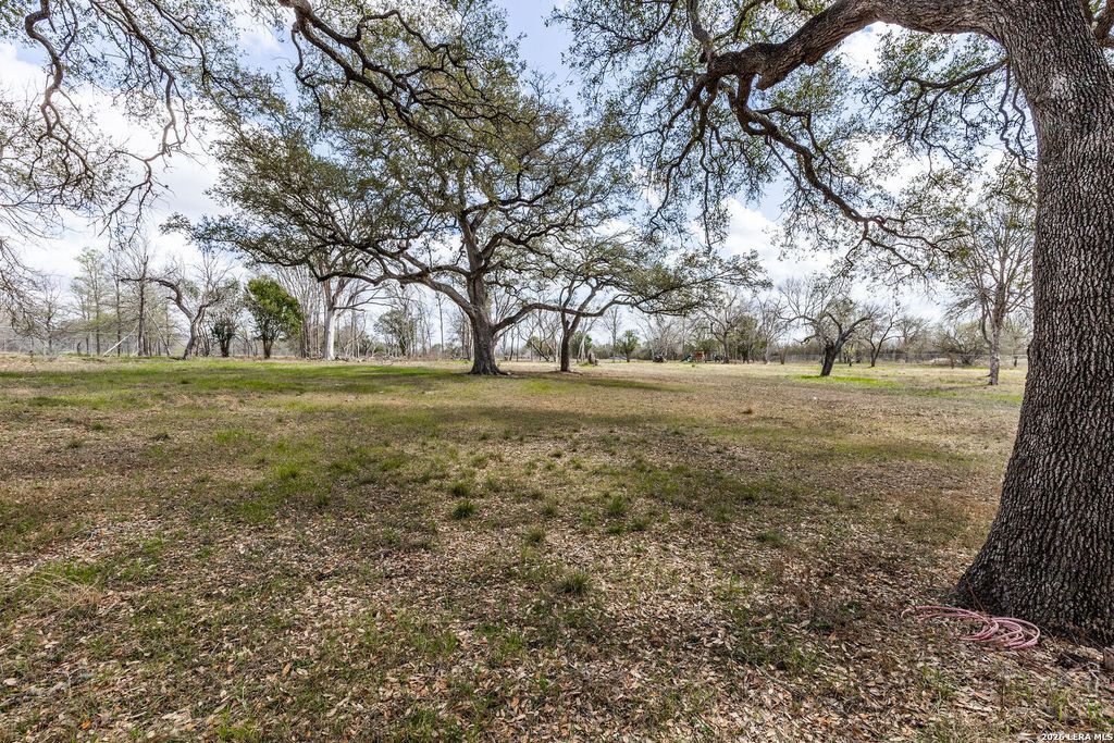Photo of 2071 E Us Highway 90, Seguin, TX 78155 (MLS # 1948516)
