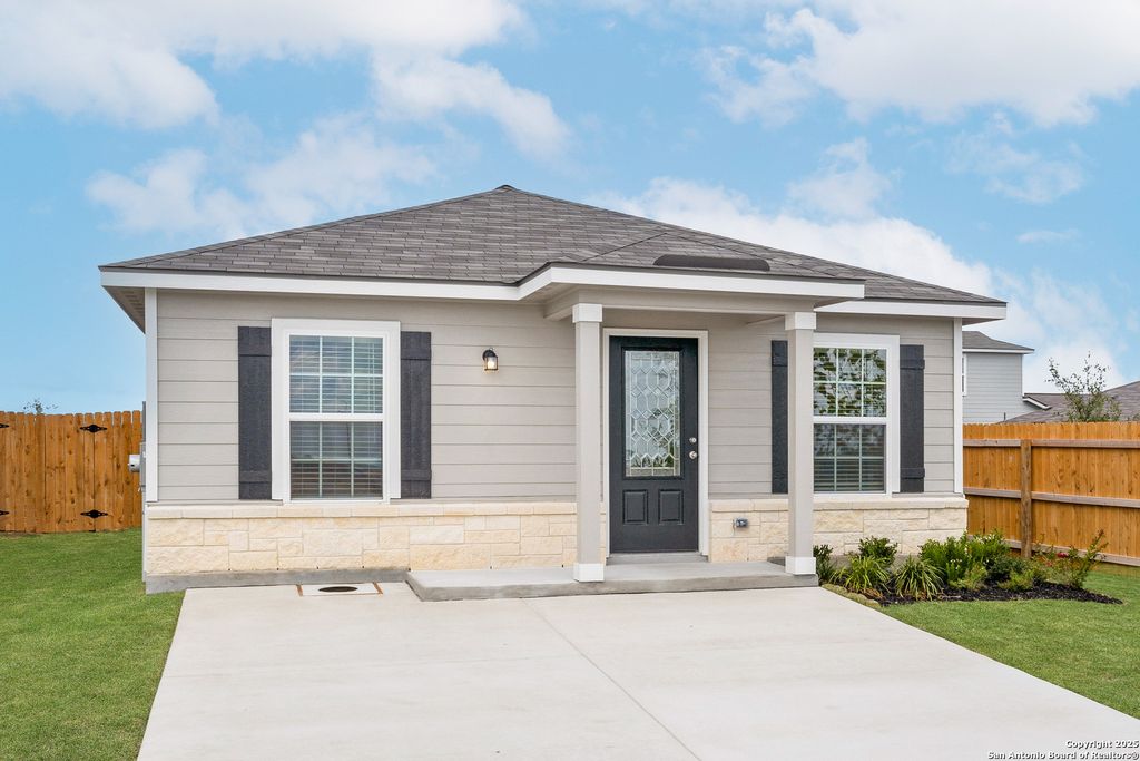 Photo of 4503 Caracara Court, San Antonio, TX 78223 (MLS # 1916391)