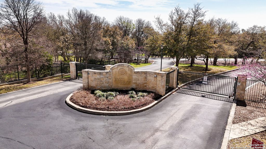 Photo of 3907 WILDERNESS RIM, San Antonio, TX 78261 (MLS # 1847772)