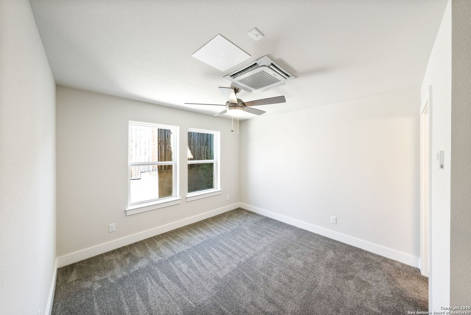419 Ira Avenue 2101