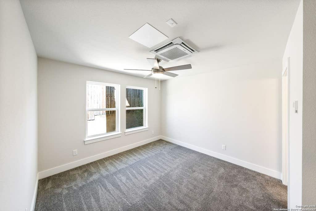 Photo of 419 Ira Avenue 2101 #2101, San Antonio, TX 78209 (MLS # 1875888)