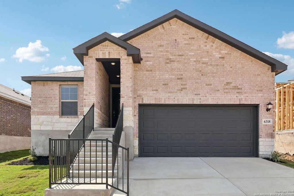 Photo of 6318 Comanche Coyote, San Antonio, TX 78233 (MLS # 1842919)