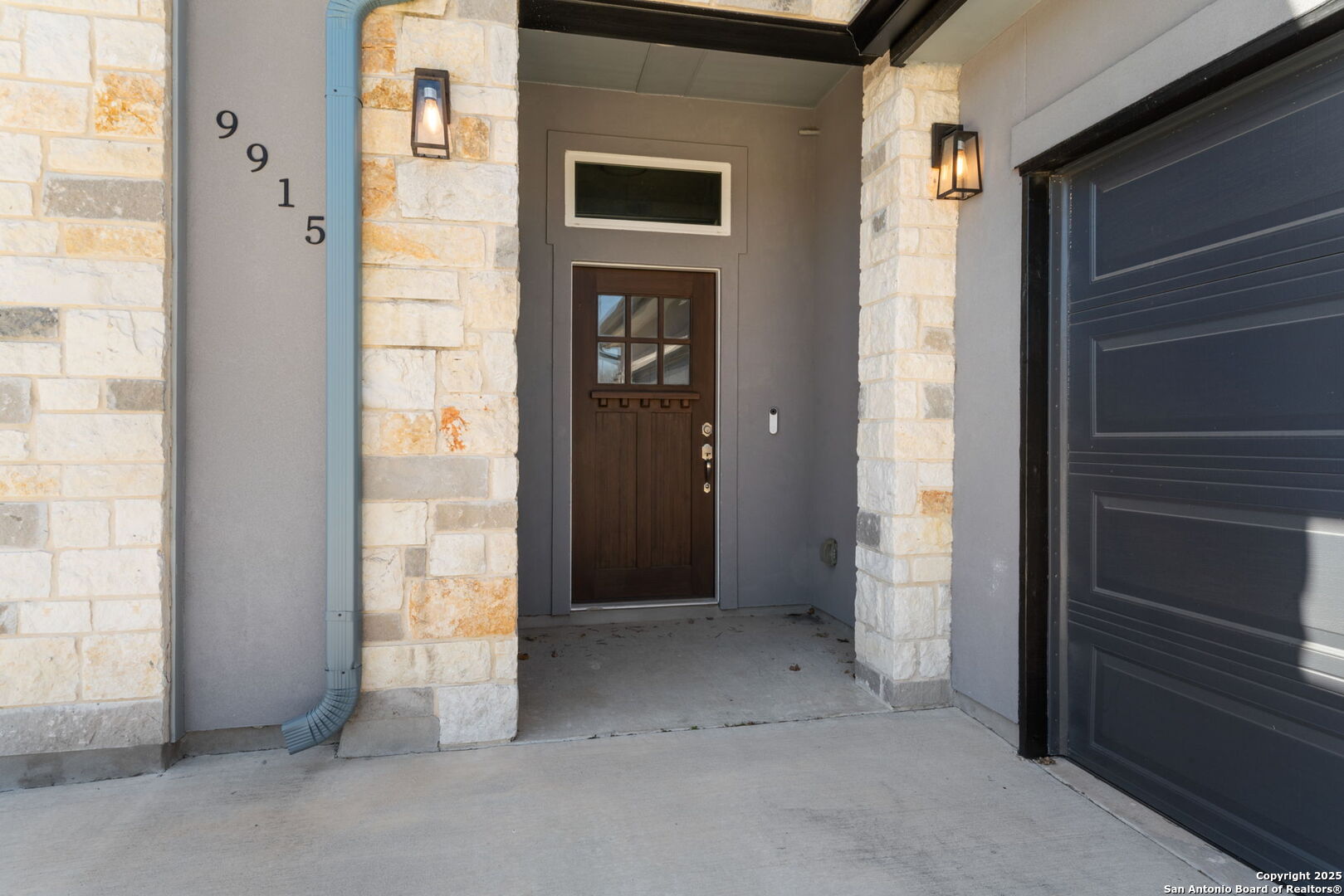 9915 Loma Alta Circle
