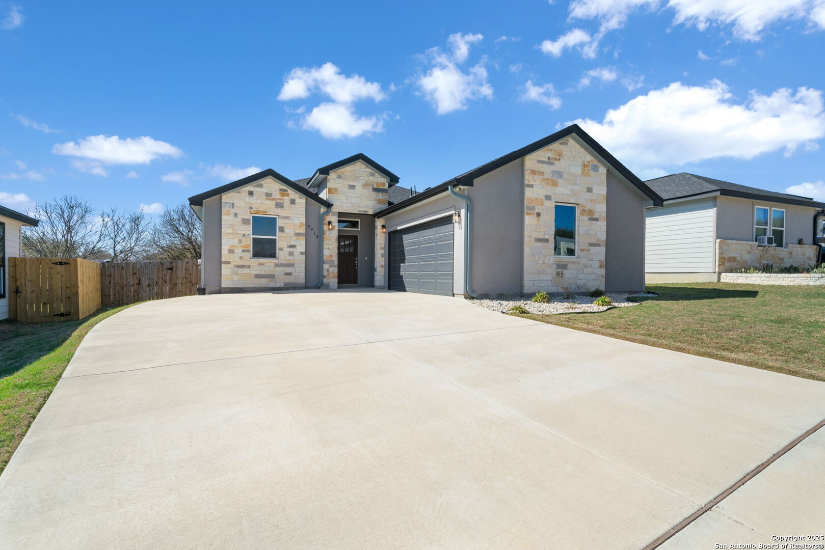 9915 Loma Alta Circle