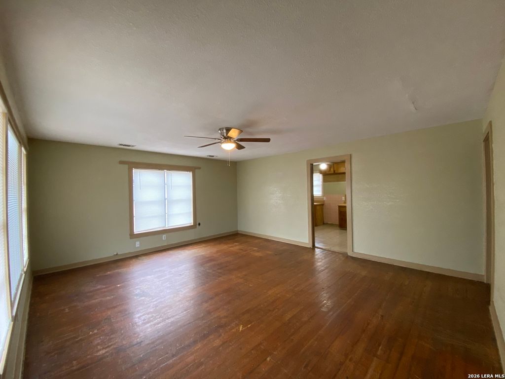 Photo of 116 Tagert, Pleasanton, TX 78064 (MLS # 1941778)