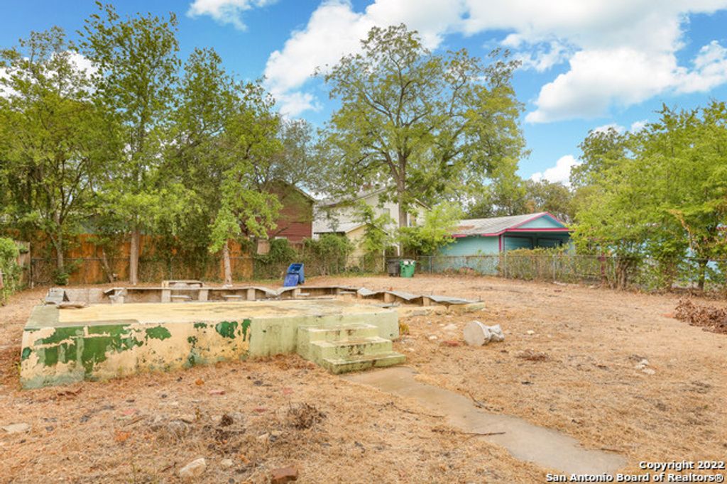 Photo of 809 Eleanor Ave, San Antonio, TX 78209 (MLS # 1632811)