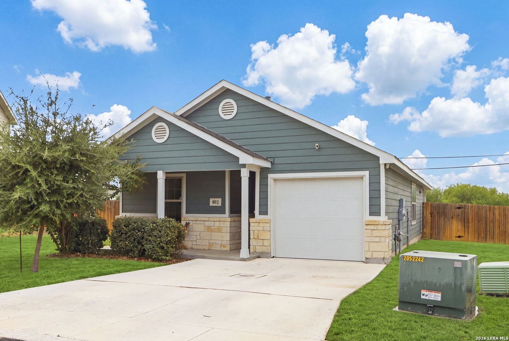 Photo of 802 Hickory Trail, San Antonio, TX 78245 (MLS # 2018145)
