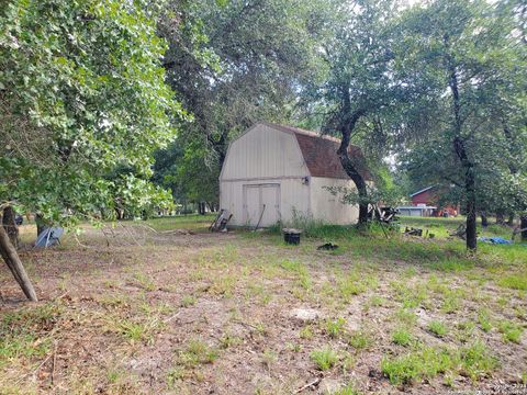 A home in Floresville