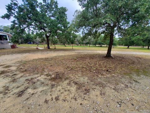 A home in Floresville