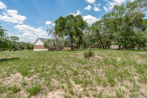 A home in Floresville