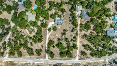 A home in Floresville