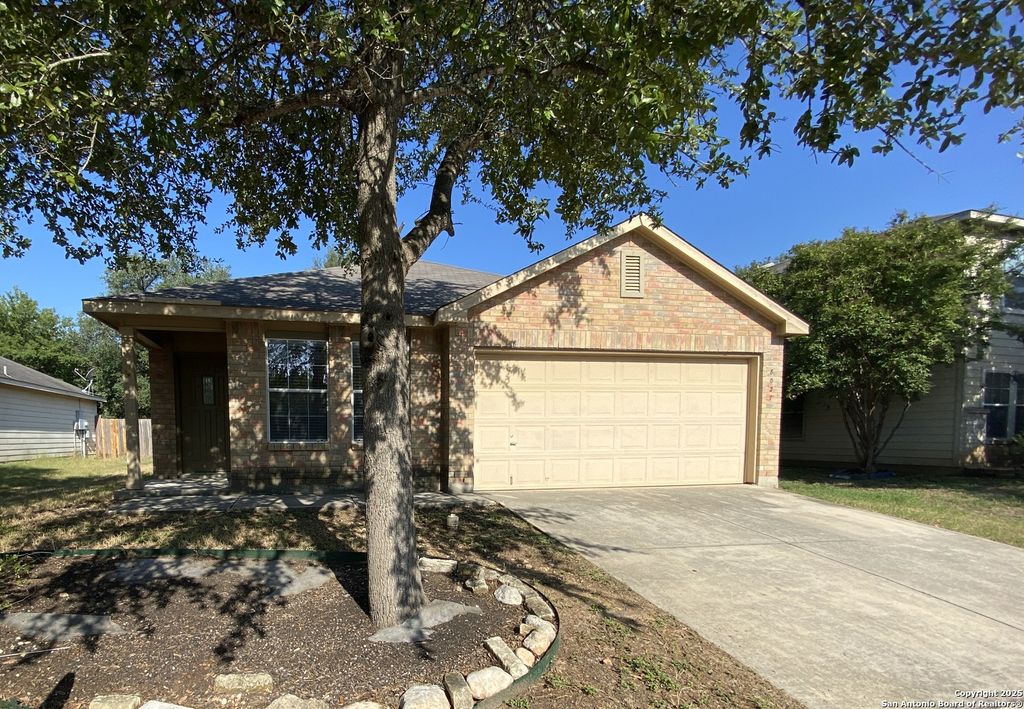 Photo of 8027 Ashwood Pointe, San Antonio, TX 78254 (MLS # 1906967)