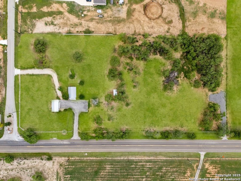 Photo of 14830 FM 1346, St Hedwig, TX 78152 (MLS # 1920741)