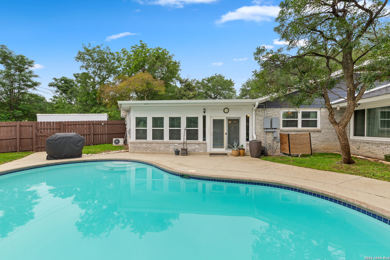330 Rockhill