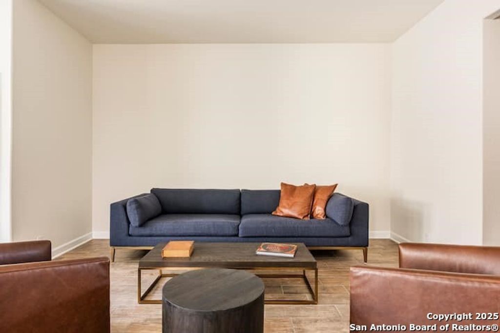 Photo of 7811 CYPRESS VW, Boerne, TX 78015 (MLS # 1972389)