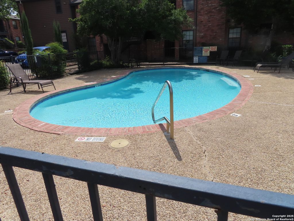 Photo of 4803 Hamilton Wolfe 613 #613, San Antonio, TX 78229 (MLS # 1917373)