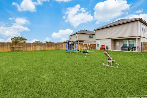 A home in Floresville