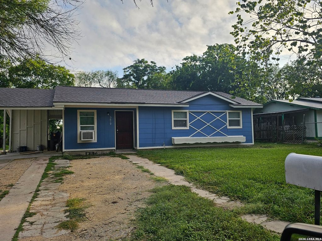 Photo of 5619 Stonybrook Dr, San Antonio, TX 78242 (MLS # 1955131)