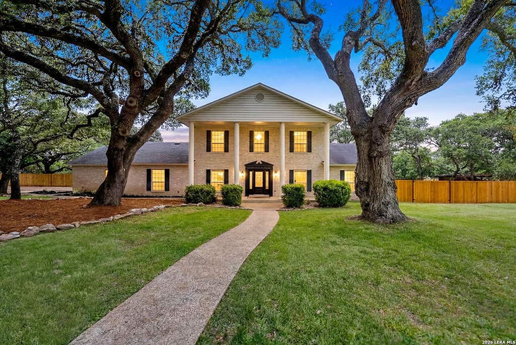 Photo of 29279 Seabiscuit Dr, Boerne, TX 78015 (MLS # 1969269)