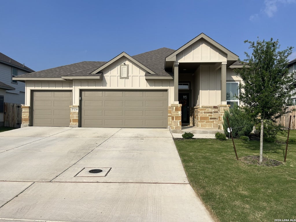 Photo of 3739 Canby Oak, Seguin, TX 78155 (MLS # 2013749)