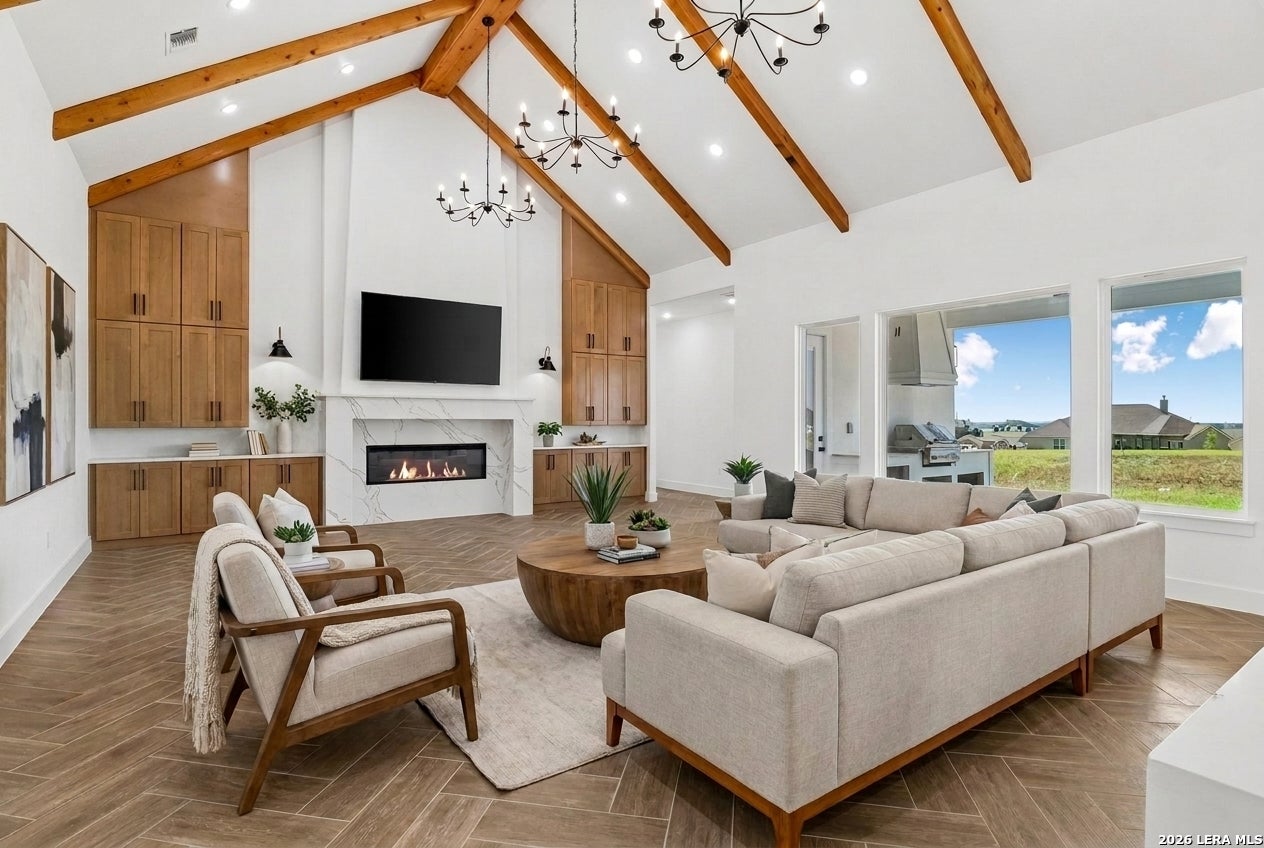 1195 County Road 319
