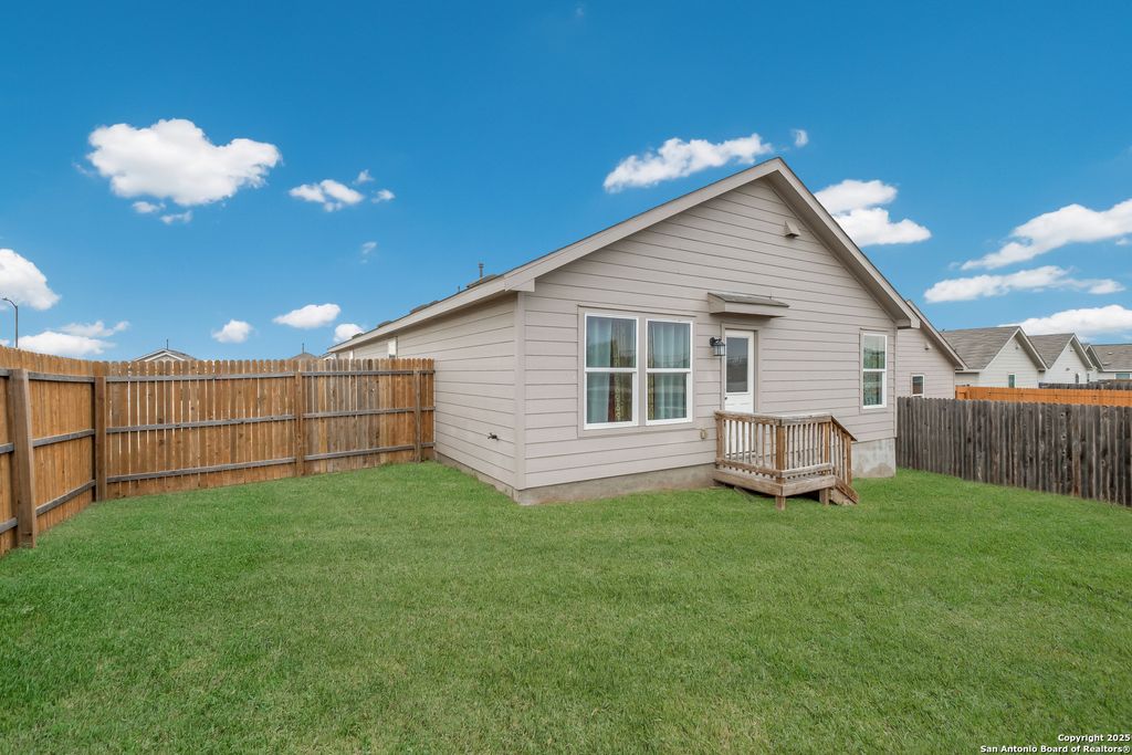 Photo of 706 AMBUSH RDG, San Antonio, TX 78220 (MLS # 1923627)