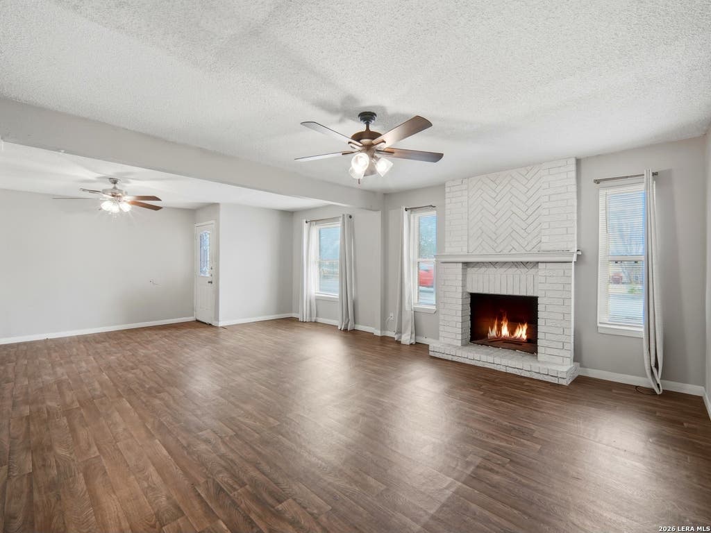 Photo of 305 TOEPPERWEIN RD, Converse, TX 78109 (MLS # 1967656)