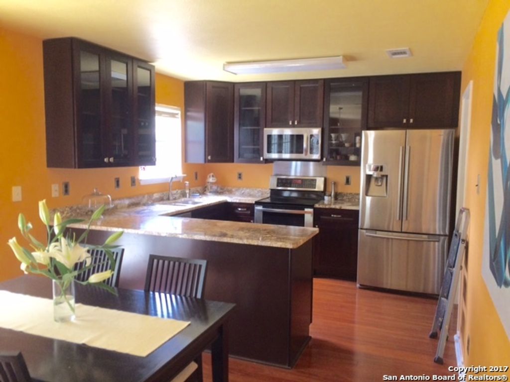 Photo of 1002 Cat Mesa, San Antonio, TX 78251 (MLS # 1892972)