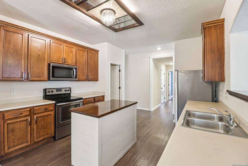 Photo of 10723 Kobort, Helotes, TX 78023 (MLS # 1951392)