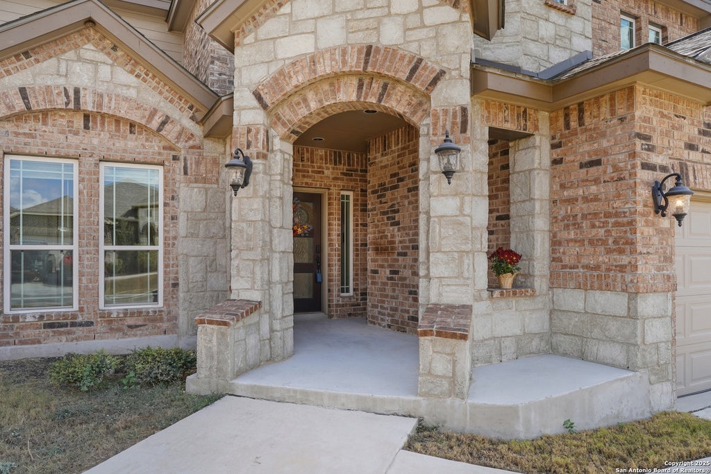 Photo of 5014 THYMUS DR, San Antonio, TX 78245 (MLS # 2023978)