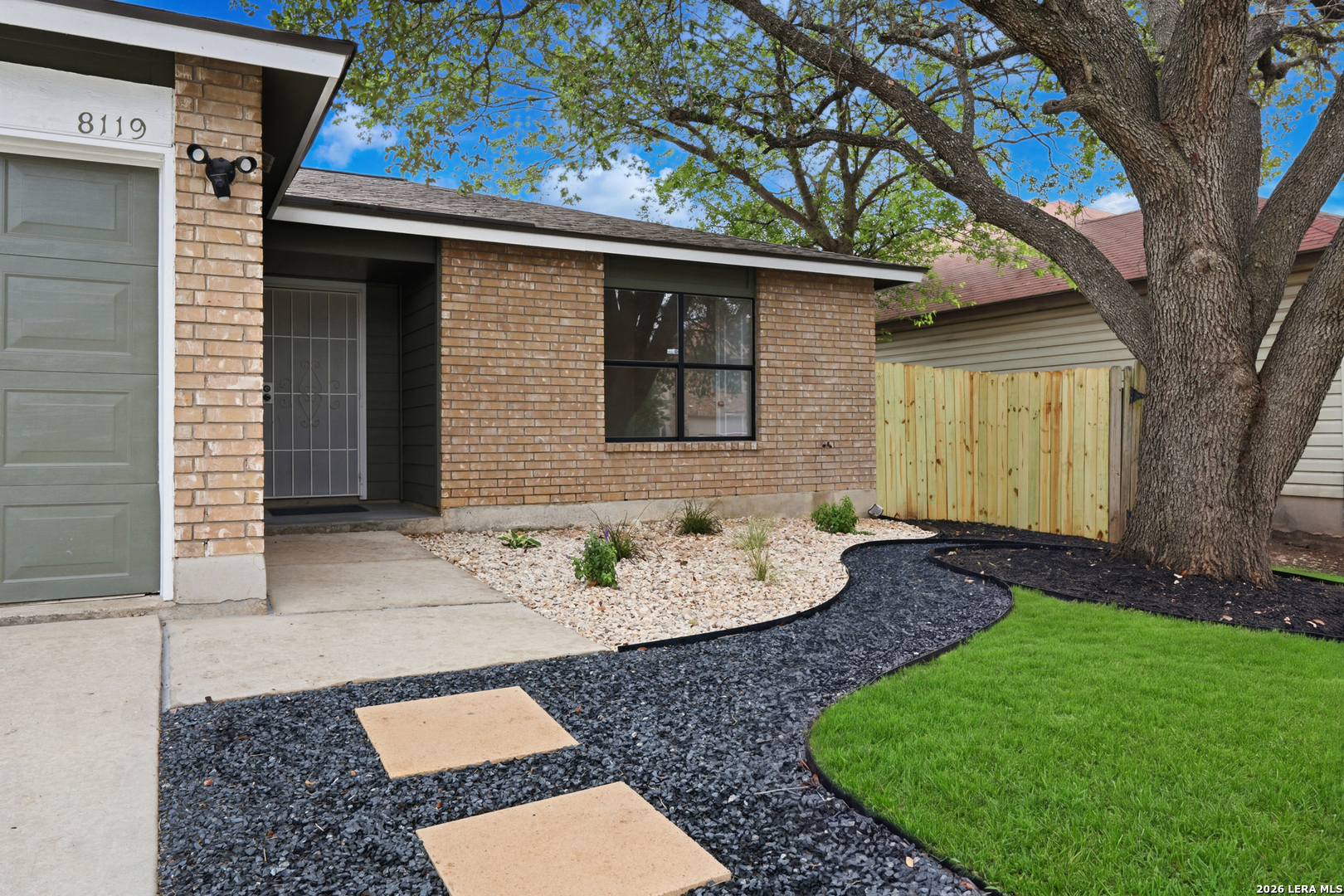 8119 Bent Meadow