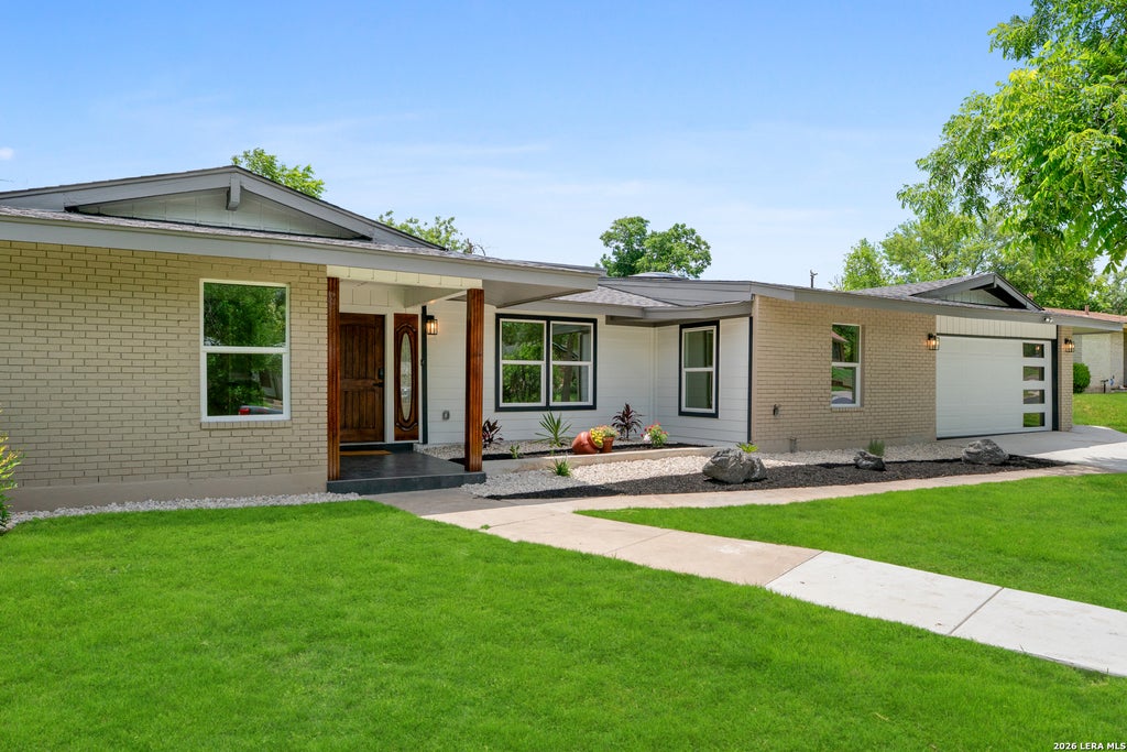 Photo of 258 SERENADE DR, San Antonio, TX 78216 (MLS # 1991064)