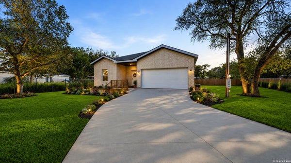 4606 LEE WAY, ELMENDORF, TX 78112 - Image a4a5b2ba792389ef7140ab5bada4e4dd/1054436989