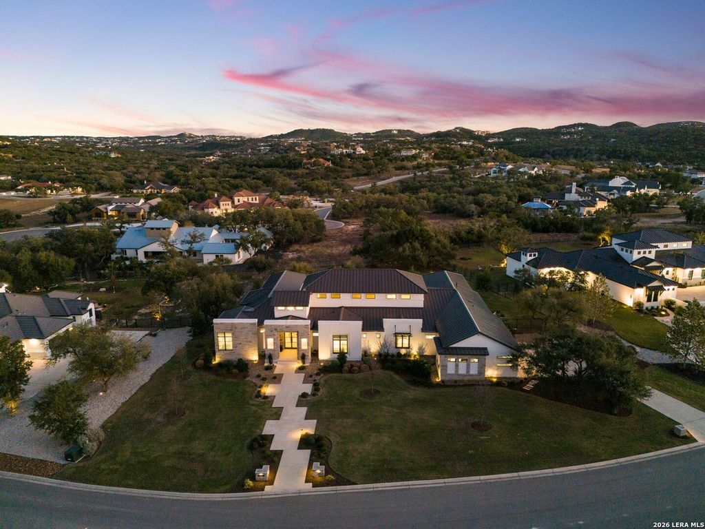 Photo of 11322 Montell Point, Boerne, TX 78006 (MLS # 1943834)