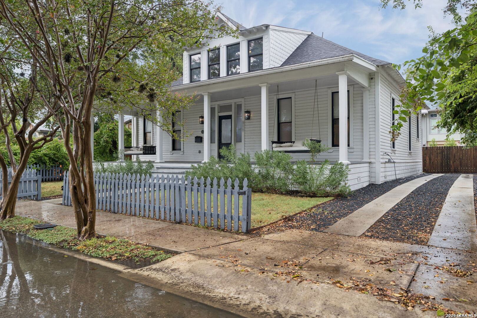 311 Pereida St