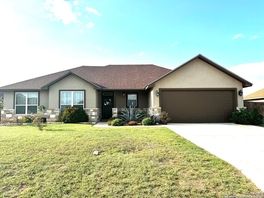 Photo of 1712 Vista View, Pleasanton, TX 78064 (MLS # 1879181)