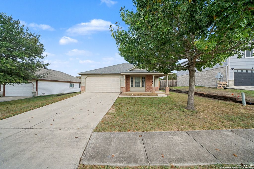 Photo of 112 STREAM Crossing, Cibolo, TX 78108 (MLS # 1922636)
