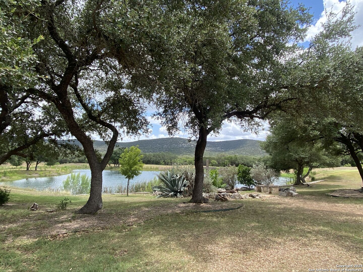 000 Mountain Valley Dr.
