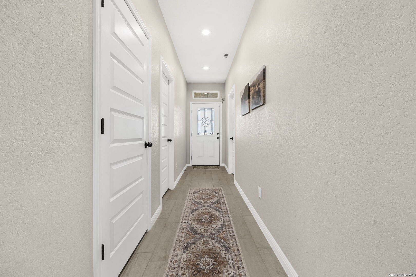 213 COLONIAL LN