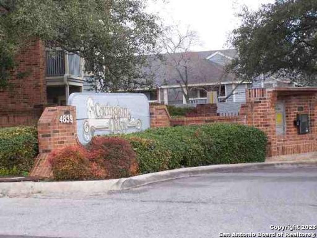Photo of 4839 BRANDEIS ST 1113 #1113, San Antonio, TX 78249 (MLS # 1895537)
