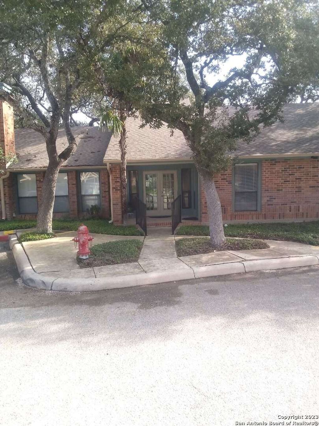 Photo of 4839 BRANDEIS ST 1113 #1113, San Antonio, TX 78249 (MLS # 1895537)