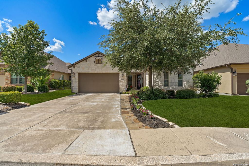 Photo of 9931 Barefoot Way, Boerne, TX 78006 (MLS # 1961007)