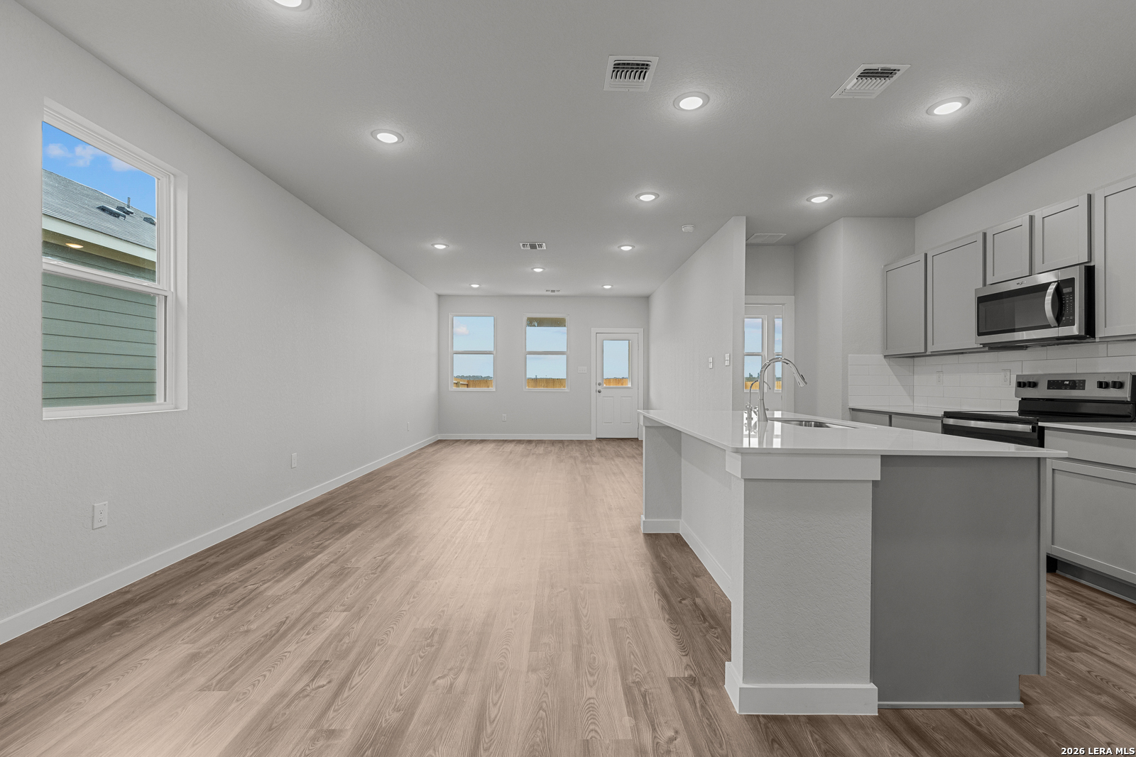 9915 Chavaneaux Lndg