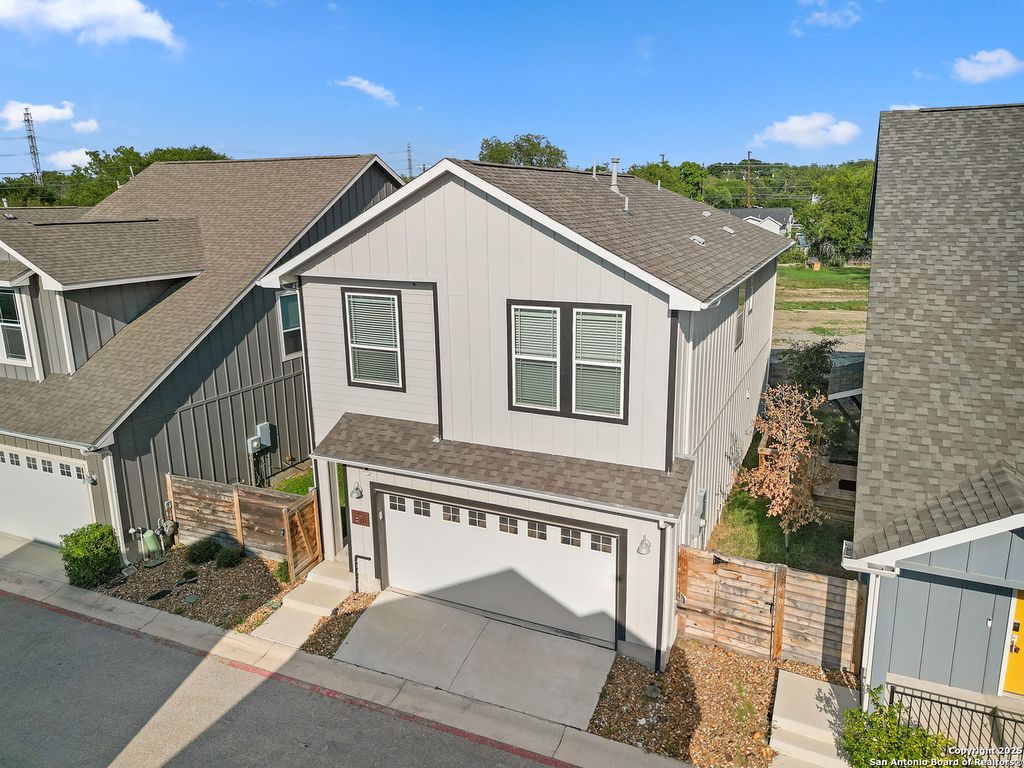 Photo of 1511 E Sandalwood Ln #10, San Antonio, TX 78209 (MLS # 1881718)