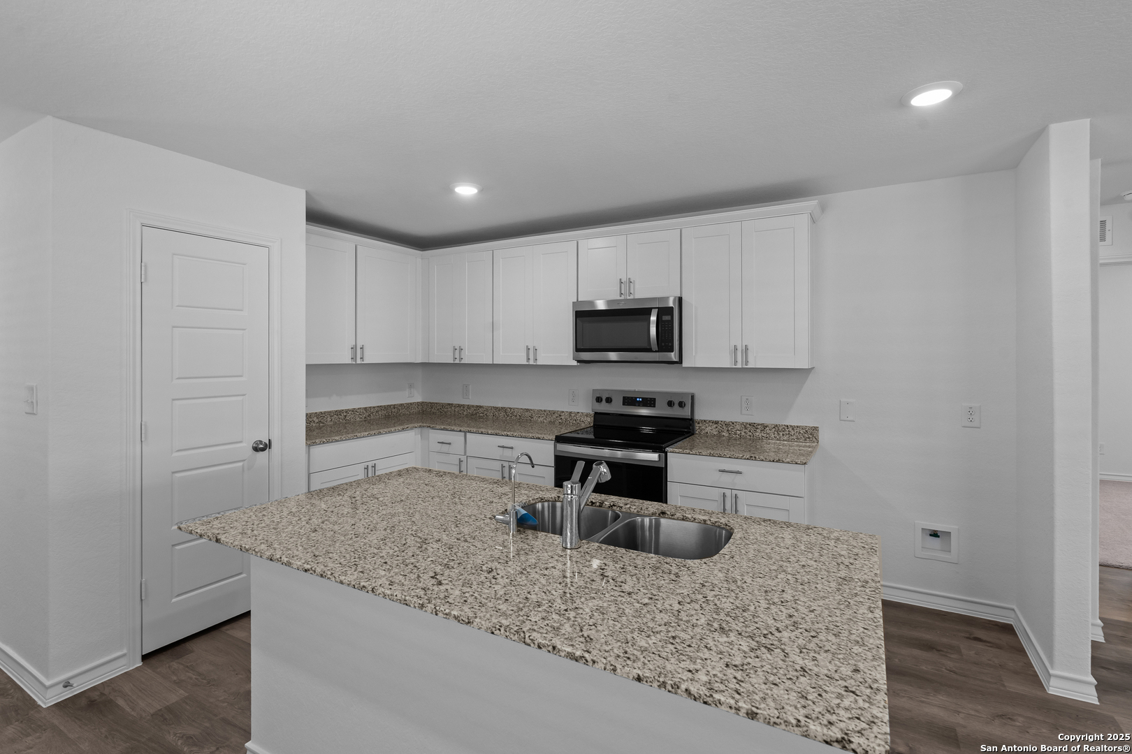 10207 MONTE CARMEL PLACE