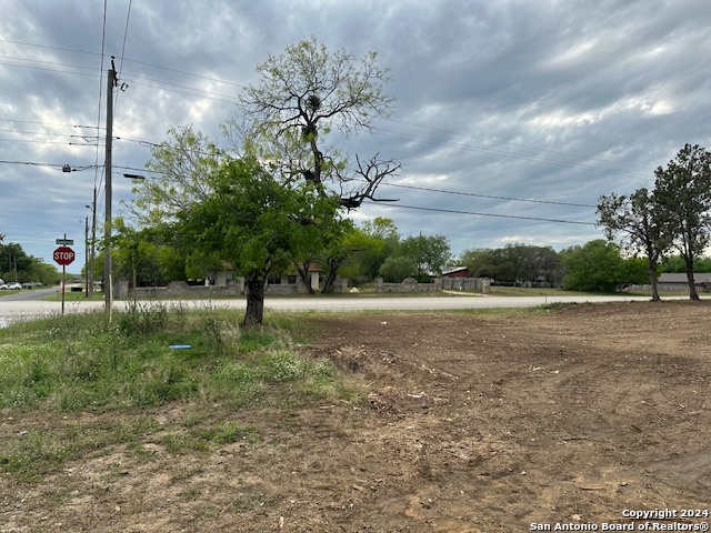 Photo 1 of 9 — 703 POPLAR ST, Jourdanton, TX 78026
