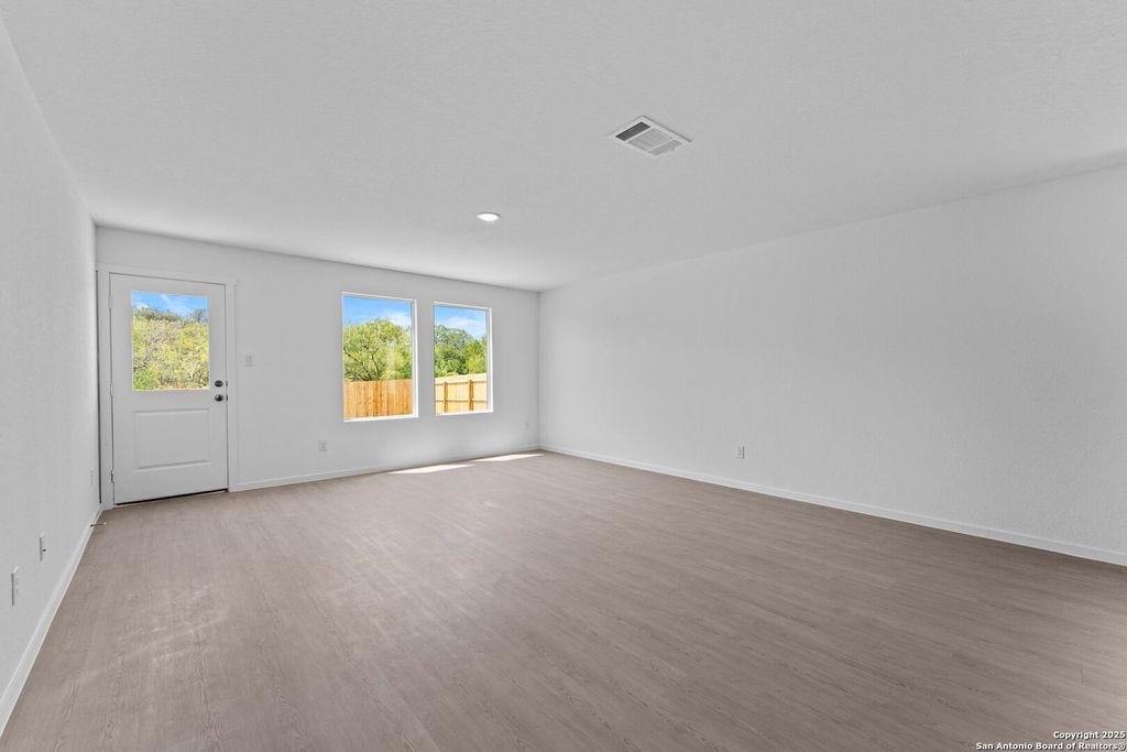 Photo of 109 Autumn Trail, Floresville, TX 78114 (MLS # 1896378)