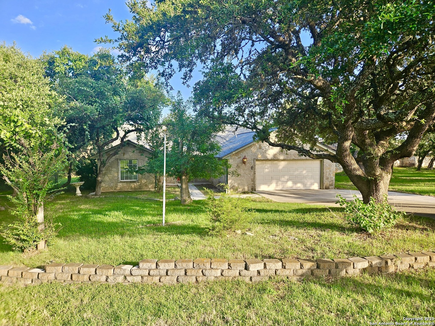 740 Deer Cross Ln