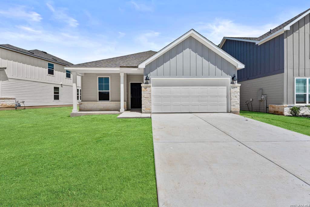 Photo of 305 JERSEY LN, Boerne, TX 78006 (MLS # 2007540)